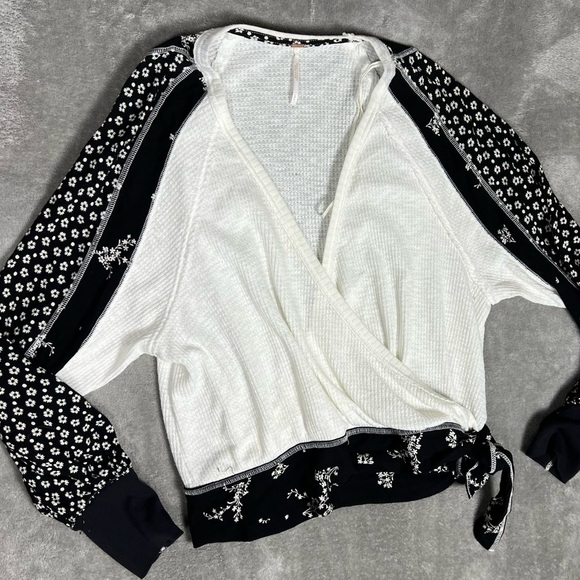 Free People Top Womens Large Auxton Thermal Floral Faux Wrap Hippie Ling Sleeve - Picture 4 of 10